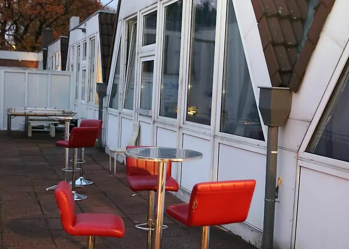 Twinhof 2*